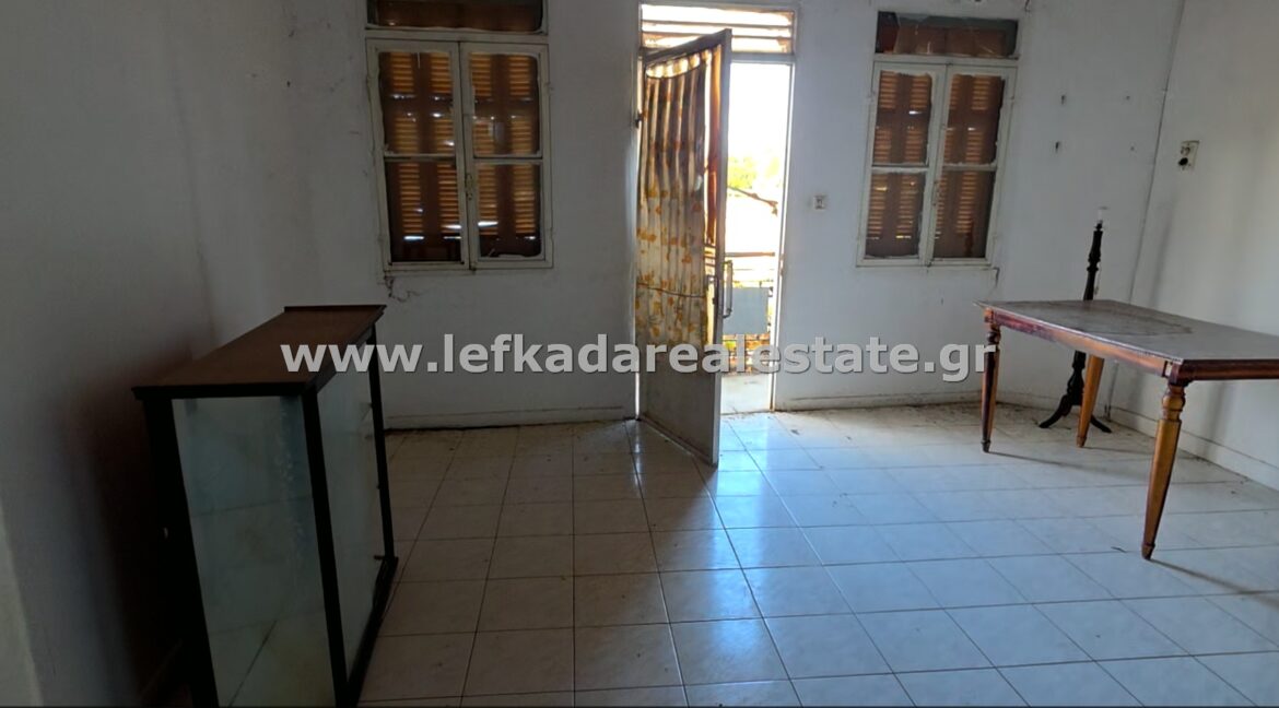 LEFKADA OLD HOUDE