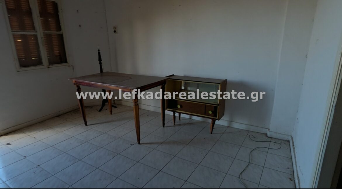 LEFKADA OLD HOUDE (2)